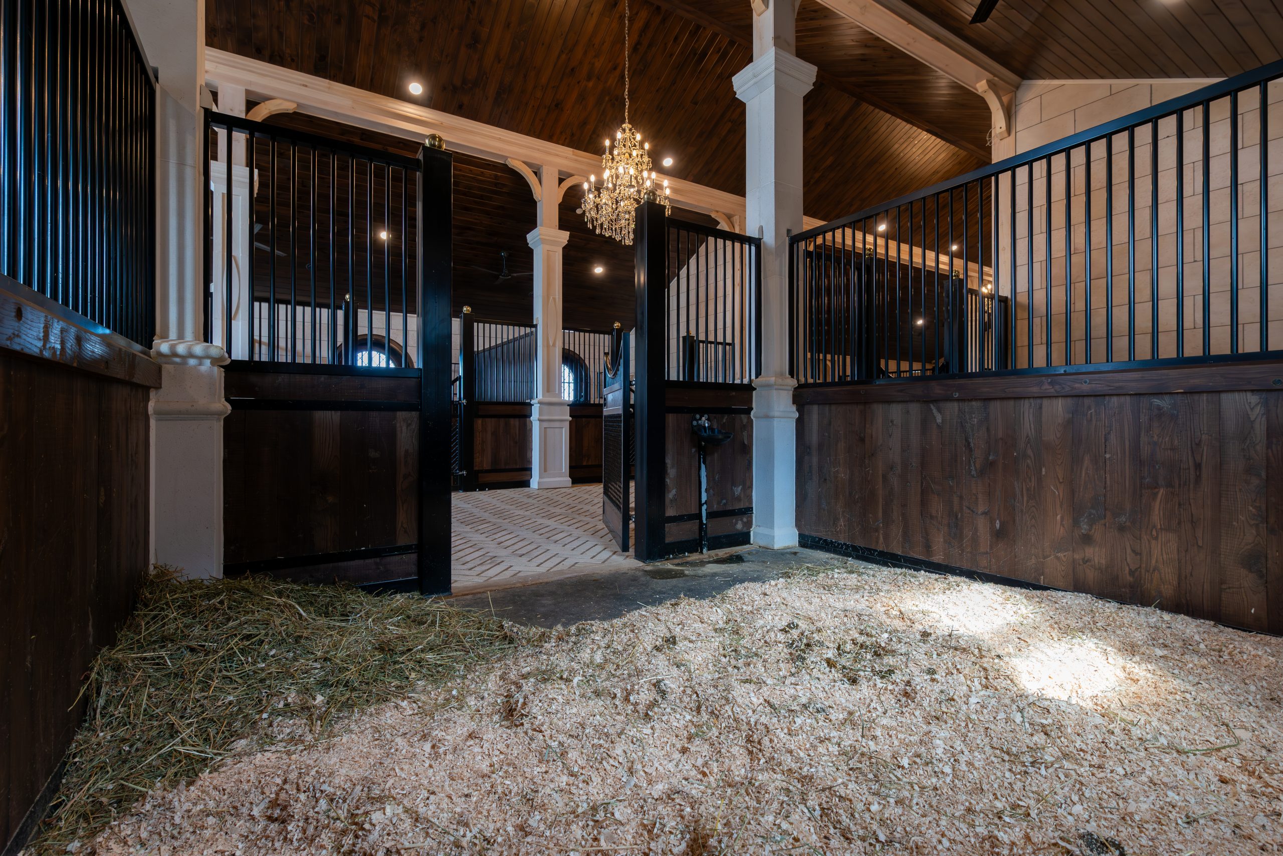 RoyalDutch - stall interior